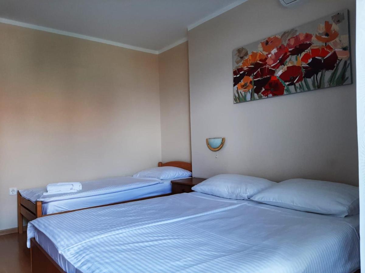 Guest House Katarina マリンスカ エクステリア 写真
