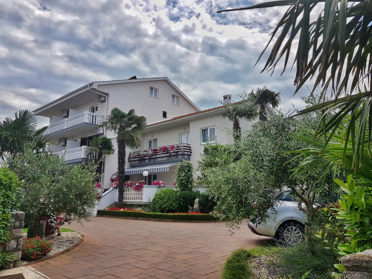 Guest House Katarina マリンスカ エクステリア 写真